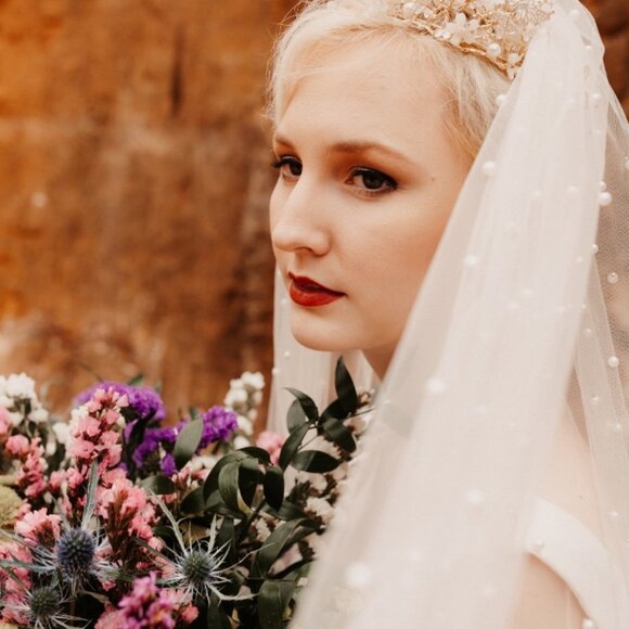 NEW Handmade Ivory Studded Pearl Wedding Veils main image 4